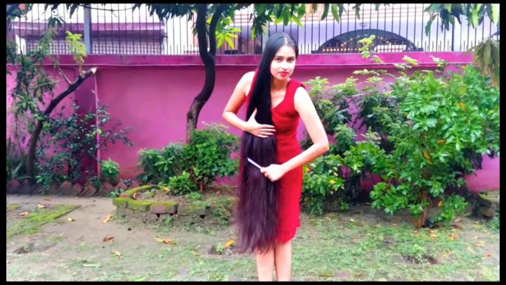 Beautiful Rapunzel Maitreni Sensual Hairplay with Calf Length Silky Tresses (Combing & Flipping) - Image 12