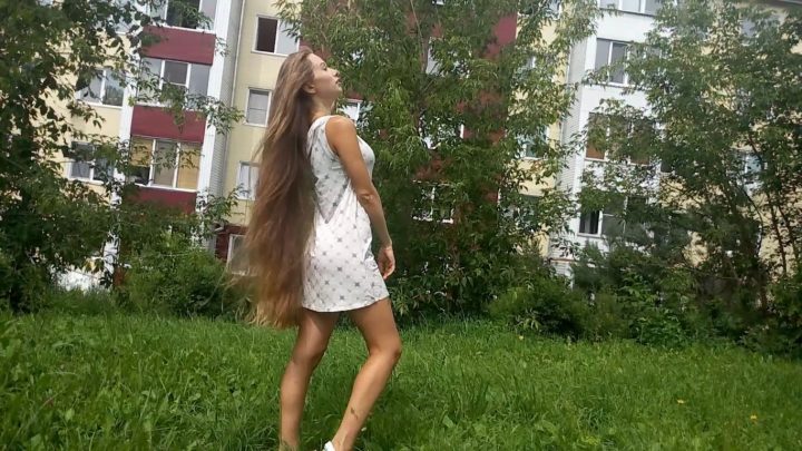 Long Hair in the Park - Image 5