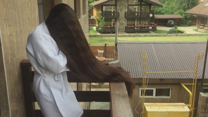 Amazing Hairplay in Balcony with Super Thick Mane - Image 6