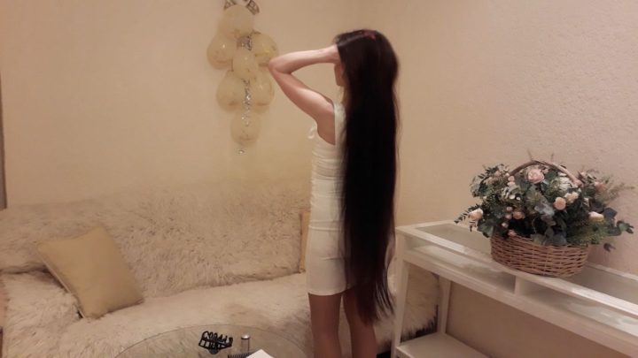 Olga Demidoff - Knee Length Hair Beauty in Living Room - Image 9