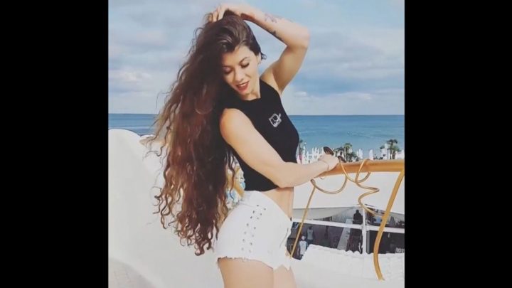 30 Minutes Windy Hair Play Collection from 46 Beautiful Girls on YouTube and Instagram - Image 12