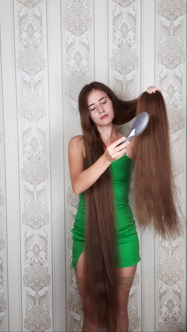 Tina and her Super Soft, Stunning Hair (Bun Drops, Hair Brushing) ASMR - Image 4