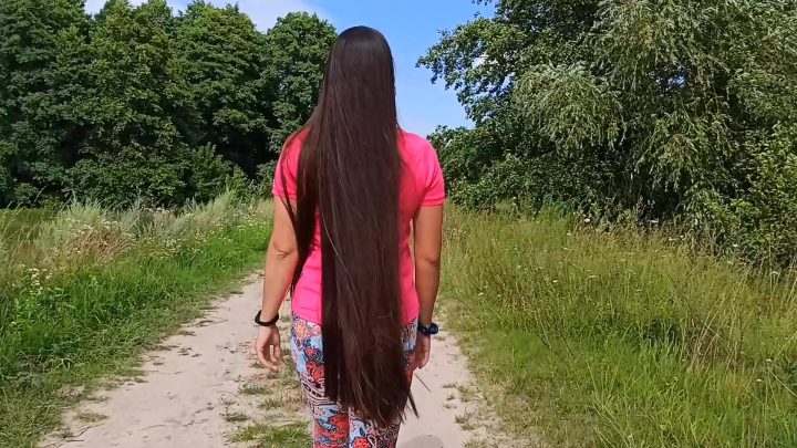 Silky Long Hair Walk in the Countryside (Doube Ponytails, Bun Drops, Combing) - Image 3