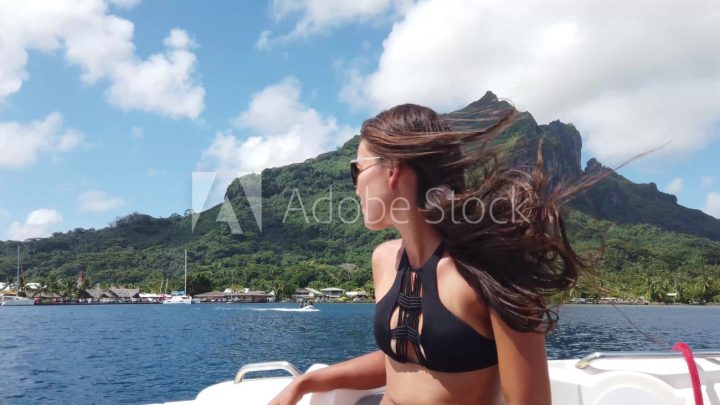 1.5 Hour of Long Hair in the Wind, Boat Tour, Walking & More with 58 Stunning Models! - Image 8