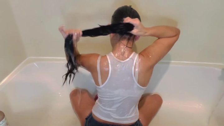 Long Hair Washing, Foaming, and Conditioning in the Bathtub Experience - Image 14